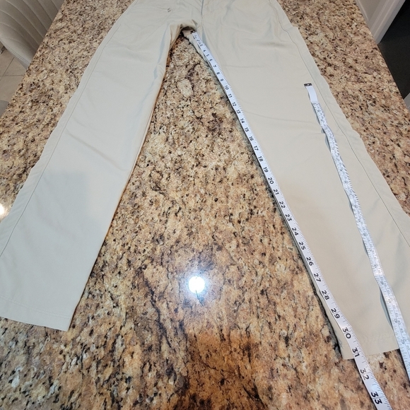 Mountain Hardwear Cream Straight Leg Pants - Picture 5 of 11